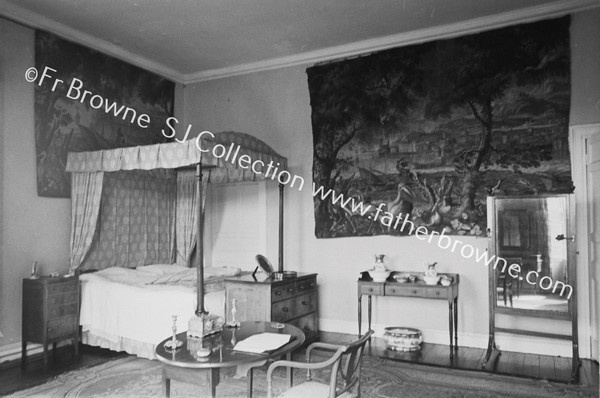 BANTRY HOUSE BEDROOM